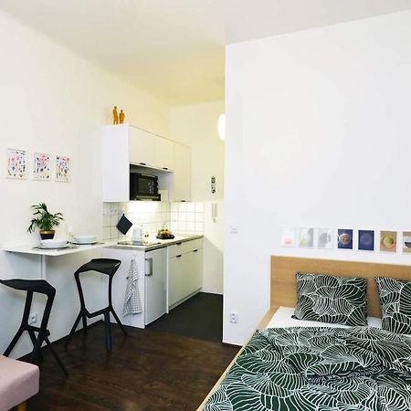 Lazy Sofa ° Apartment ฮราเดตสคราโลเว ภายนอก รูปภาพ