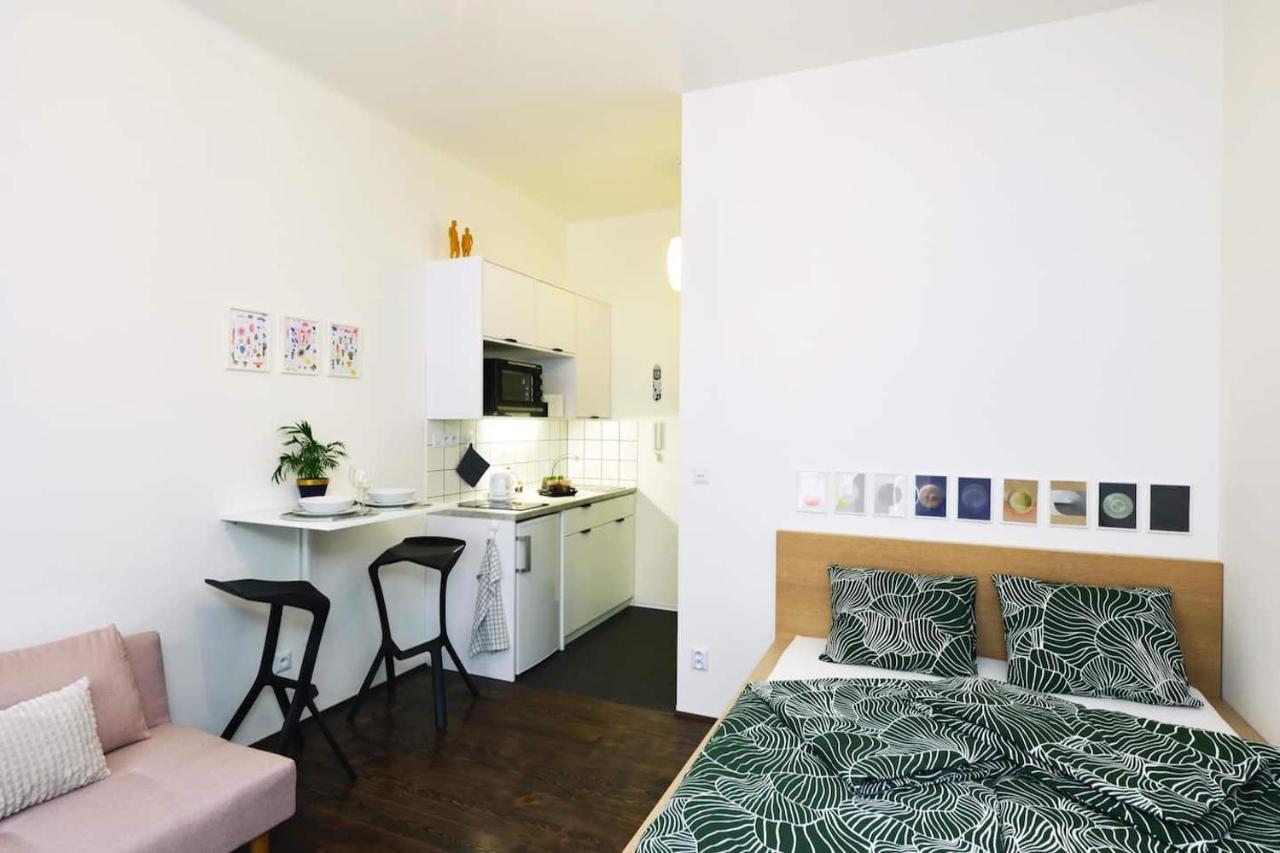 Lazy Sofa ° Apartment ฮราเดตสคราโลเว ภายนอก รูปภาพ